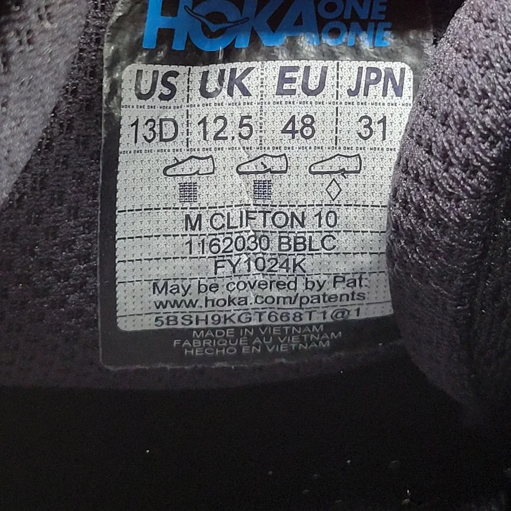 Hoka One One HOKA Clifton 10 Triple Black Size 13 D Sneakers Comfort Cushioned
